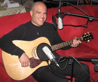 012 – MIGUELICUSEYE